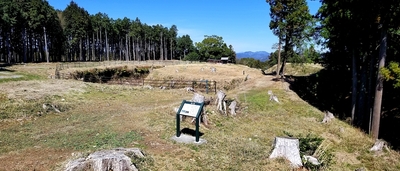 二の曲輪中馬出と番小屋跡