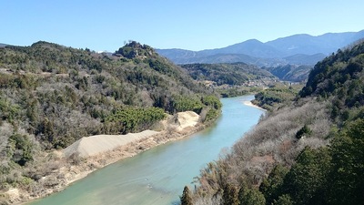 苗木城跡と木曽川