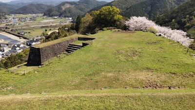 二の丸と二の丸東門