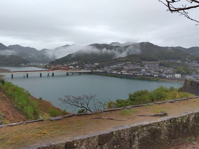 本丸からの熊野川