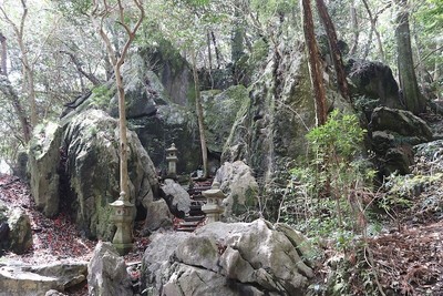 岩国城石切場（護館神）