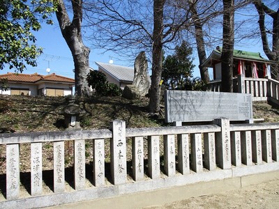 土塁（英賀神社内）