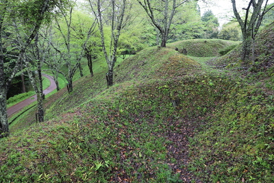 横堀・土塁