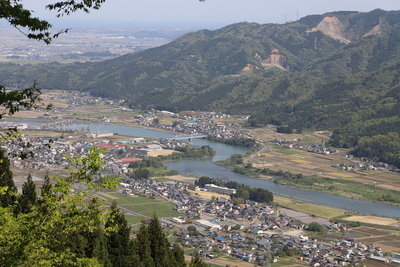 尾根からの景色