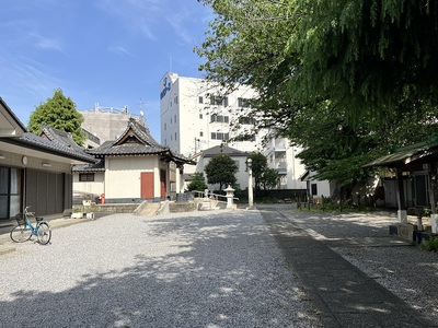 中曽根神社境内