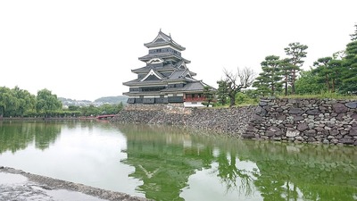 水堀と天守