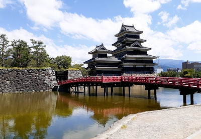 天守(埋橋北から)