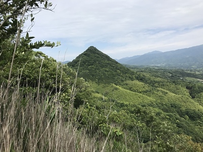 恵良山を望む