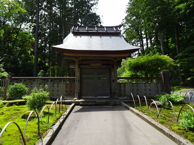 林泉寺惣門