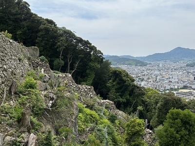 東登り石垣