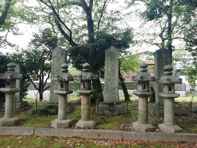 寺部領主渡辺家墓所(随応院)