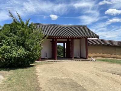 東門と築地塀