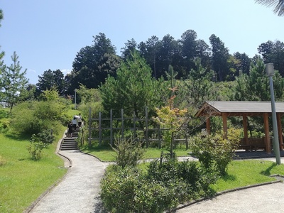 織田信長戦地本陣地(茶臼山)