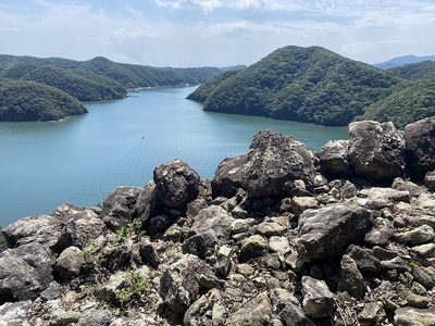 東南角石塁