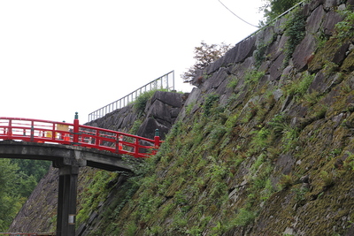 渡雲橋と本丸石垣