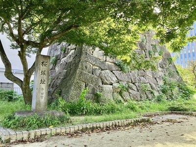 桜城（桜城址公園の隅櫓石垣）