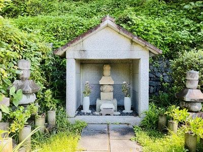 臨済寺　今川氏輝公之墓