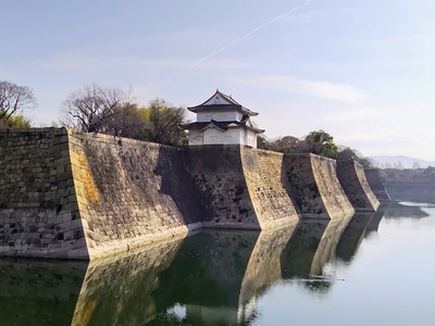 大阪城 二の丸 六番櫓と石垣