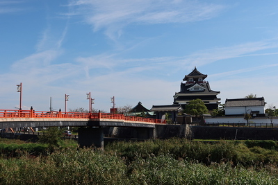 大手橋と天守