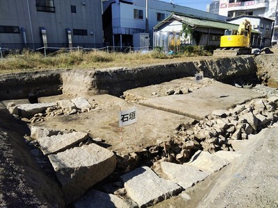 発掘調査現場（南東から）