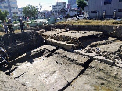 発掘調査現場（北東から）