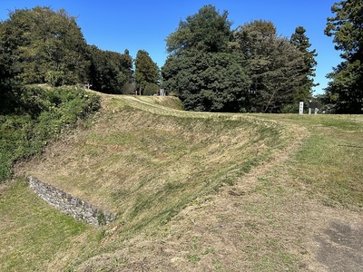 郭馬出と二の丸をつなぐ土橋