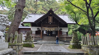 春日山神社