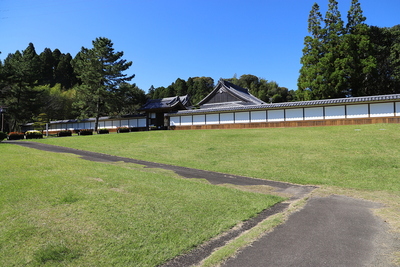 鶴松館