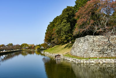 秋の彦根城　外堀