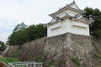 西南隅櫓と天守閣