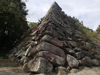 神戸城天守台の算木積み