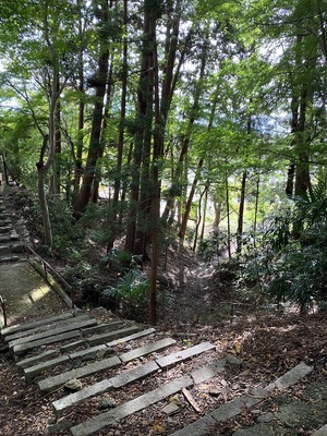 稲荷神社から見た空壕