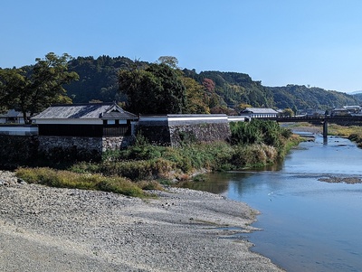 隅櫓と多門櫓