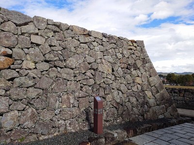 中門跡の石垣