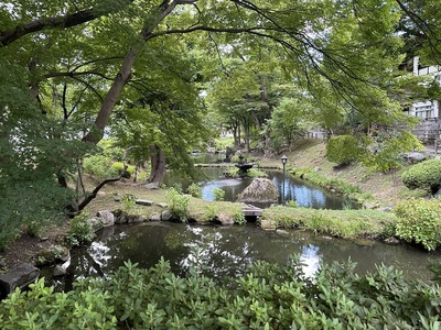 盛岡城跡公園のガス燈と噴水