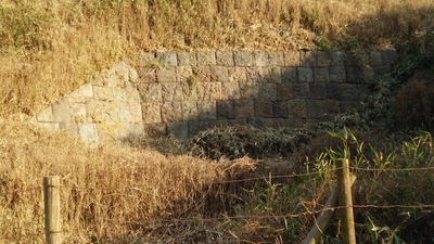 火薬庫跡の石垣