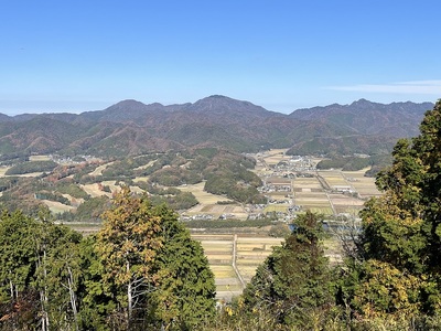 岡田丸から八百里城方向の眺め