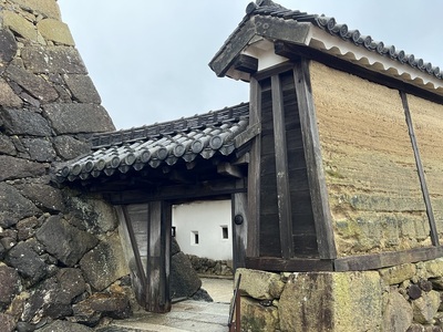 水の一門と油壁