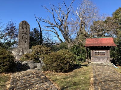 河村城　城址碑