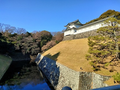 伏見櫓（正門鉄橋より）