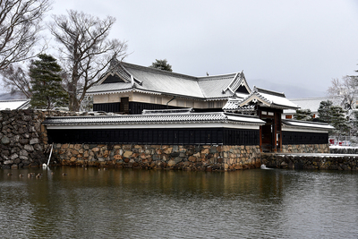 二の門(高麗門)