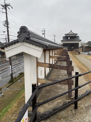 二之丸丑寅櫓と土塀