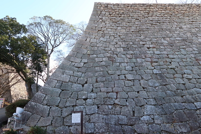 三の丸北側の石垣