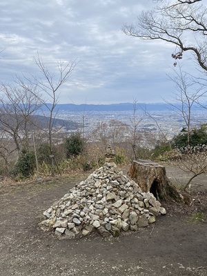 空鉢堂下から東(奈良市方面)