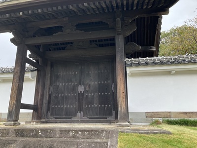 三の丸弘道館入口