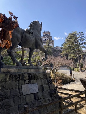 山内一豊の妻(千代)の銅像