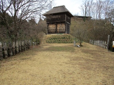 西の丸西物見台(復元)