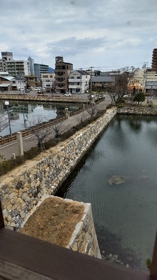 多聞櫓から見る土橋