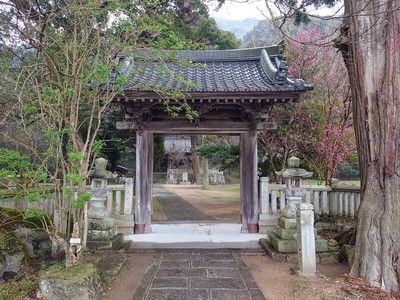 櫃蔵神社山門