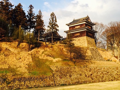 上田城の櫓と石垣